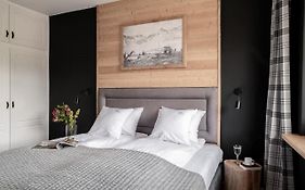 Apart-Center Motola Residence